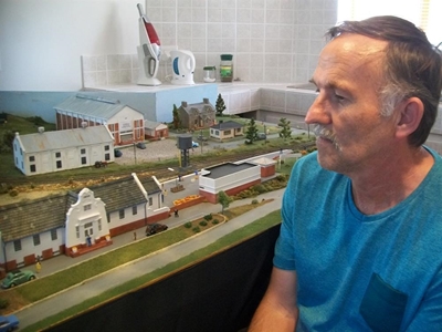 Stilbaai se modeltreine laat die koppe draai